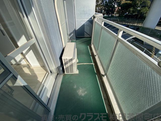 21/30 バルコニー