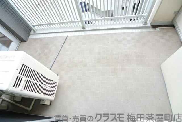 23/30 バルコニー