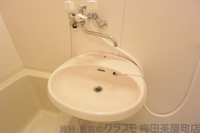 28/30 洗面