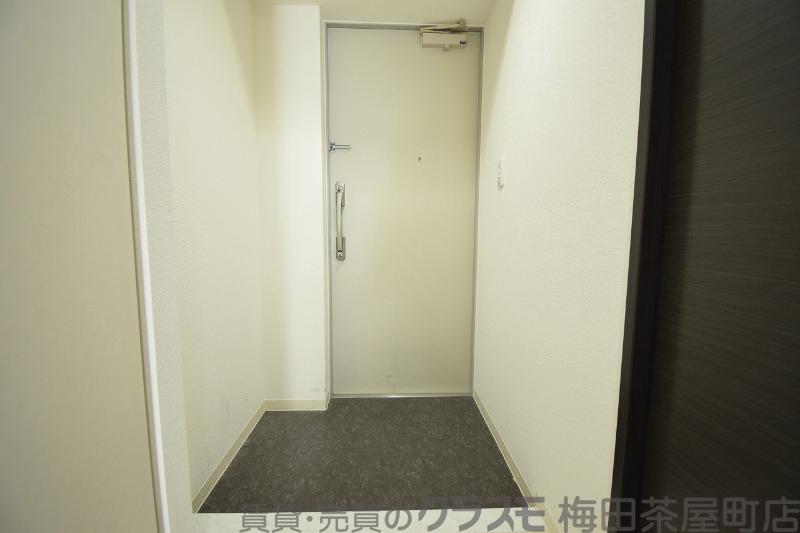 13/30 玄関