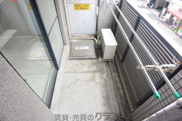 21/30 バルコニー