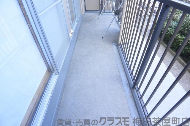 23/30 バルコニー