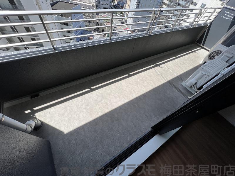 21/30 バルコニー