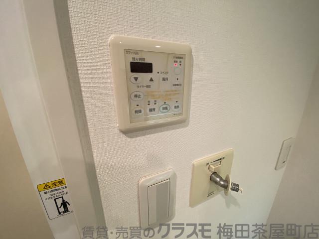 14/30 室内