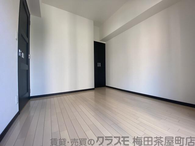 13/30 寝室