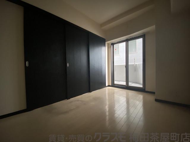 14/30 寝室