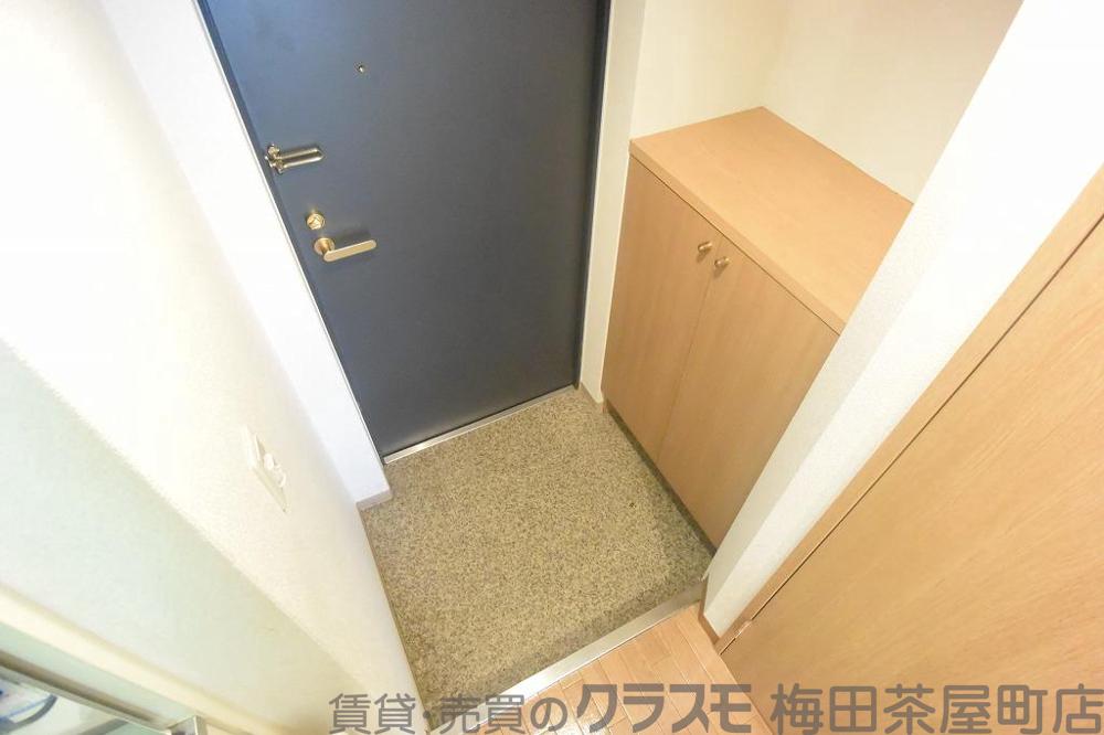 14/30 玄関
