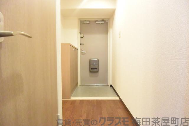 14/30 玄関