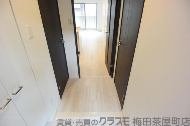 14/30 玄関