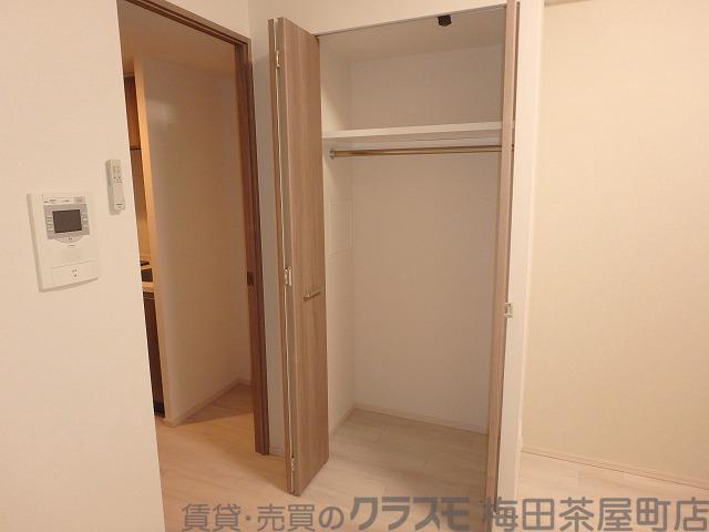 13/30 収納