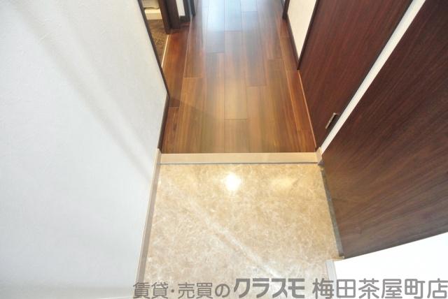 15/30 玄関