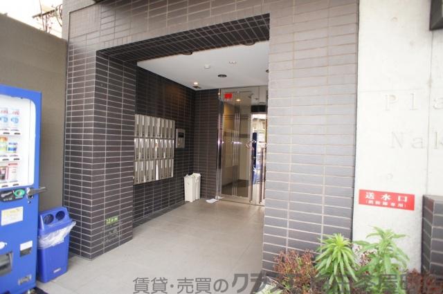 20/28 エントランス