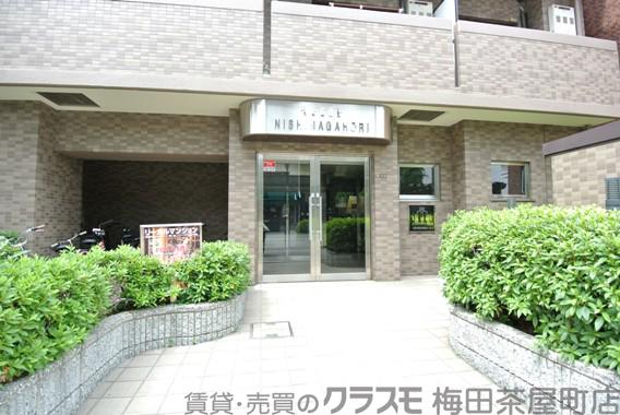 19/28 エントランス