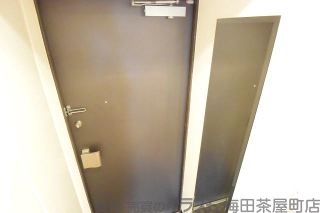 14/30 玄関