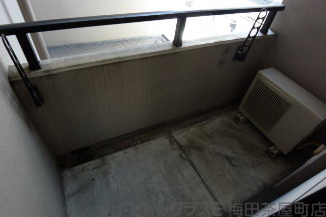 25/30 バルコニー