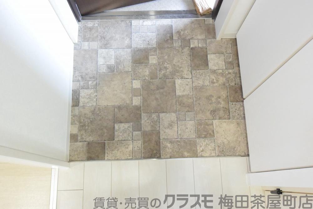 14/30 玄関