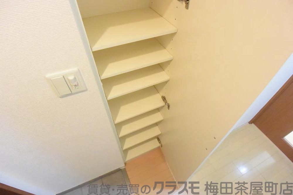 13/30 収納