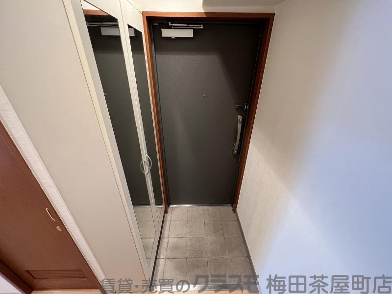 14/30 玄関