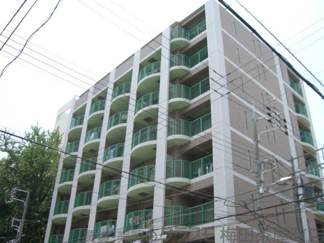 19/30 エントランス