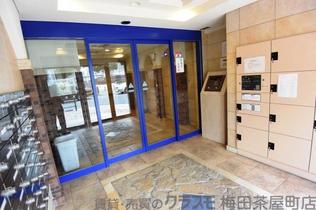 22/30 エントランス