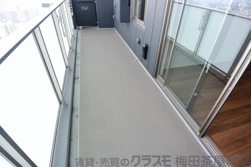 21/30 バルコニー