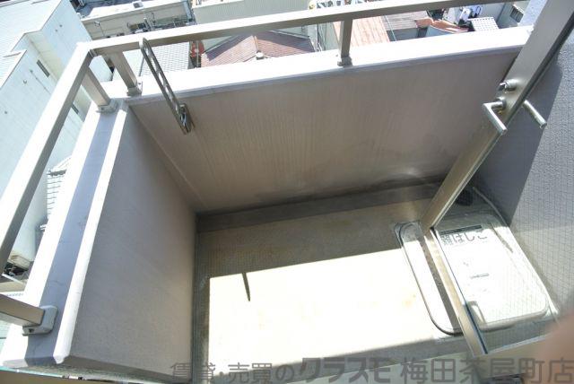 21/30 バルコニー