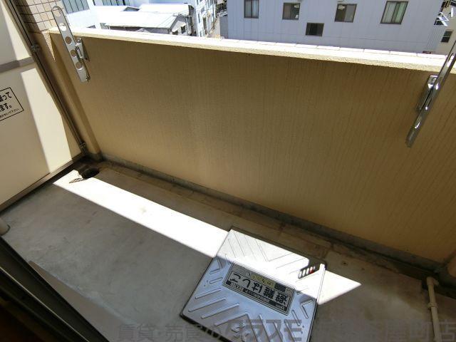 20/27 バルコニー