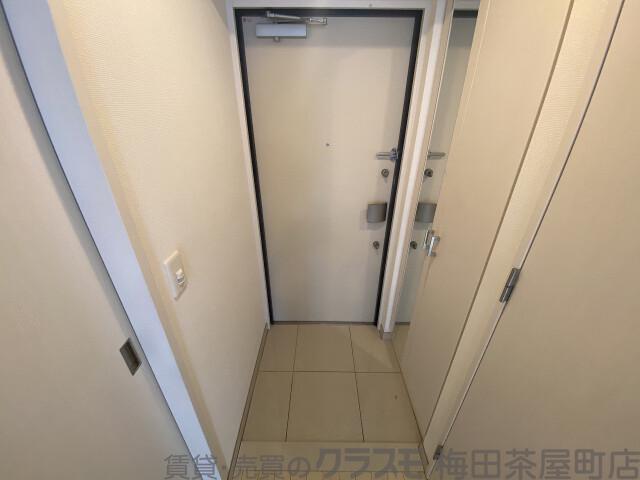 14/30 玄関