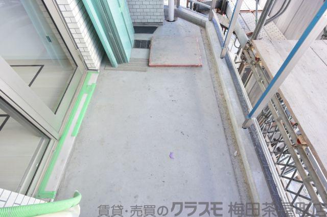 21/30 バルコニー