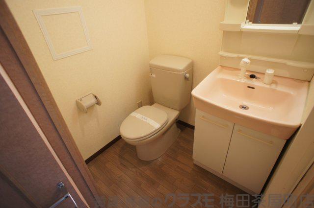 13/30 洗面