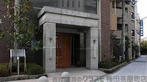 26/27 エントランス