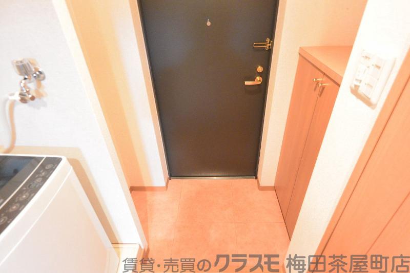 13/30 玄関
