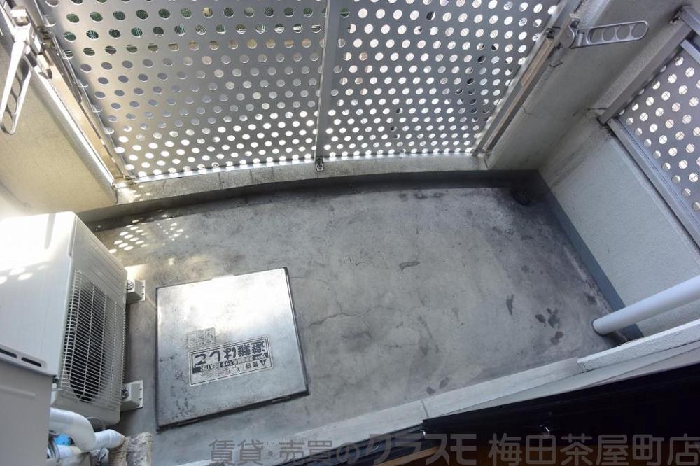 21/30 バルコニー