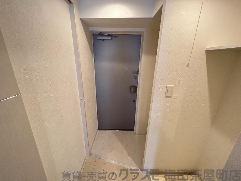 14/30 玄関