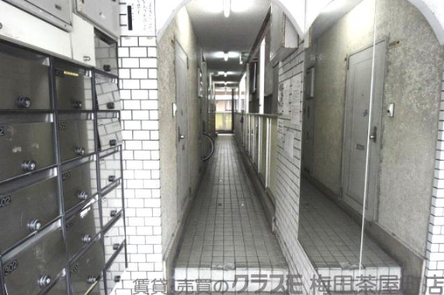 15/19 エントランス