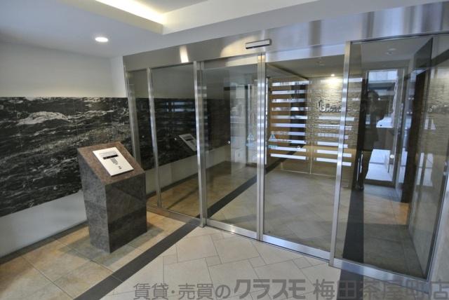 22/24 エントランス