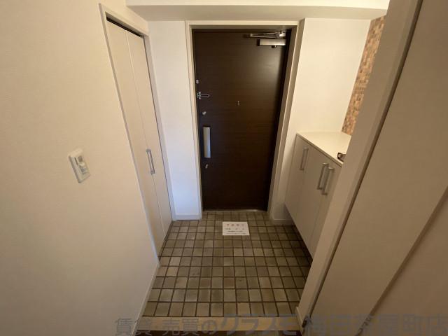 14/30 玄関