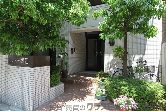 17/18 エントランス