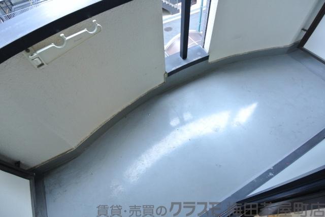 13/16 バルコニー