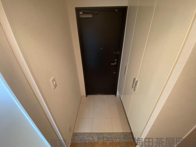 14/30 玄関