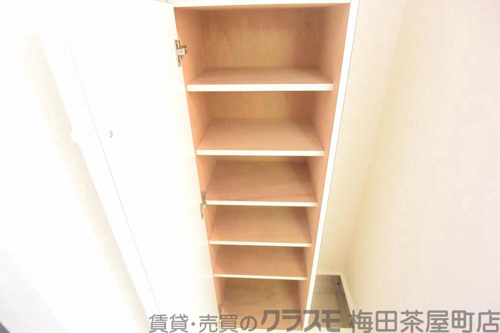 13/30 収納