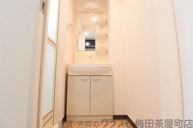 16/30 玄関