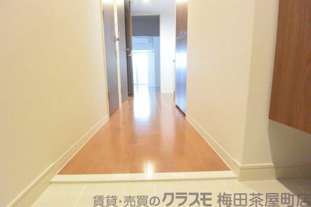 17/30 玄関