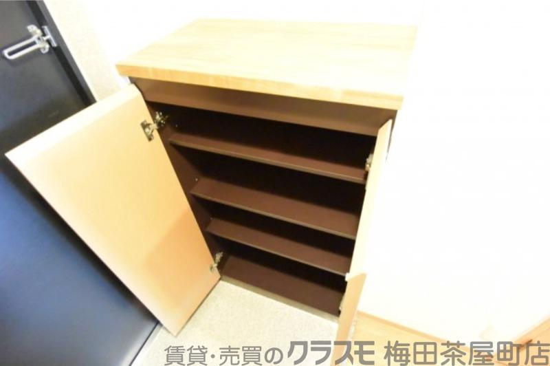 14/30 玄関