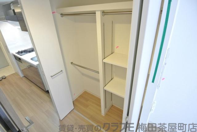 13/30 収納