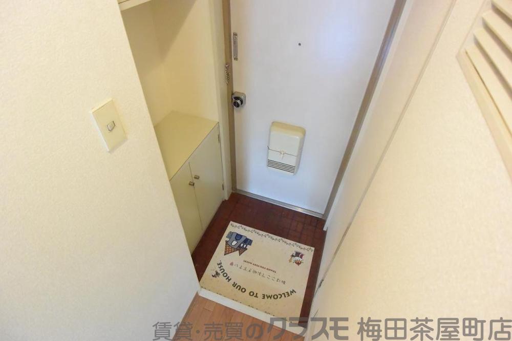 14/30 玄関