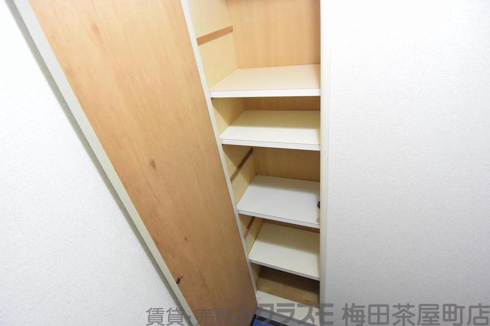 13/30 収納