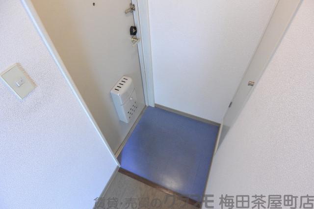 14/30 玄関