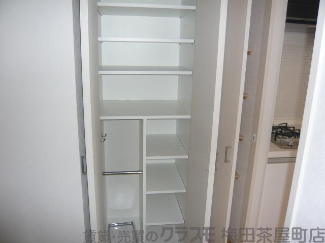 13/30 収納