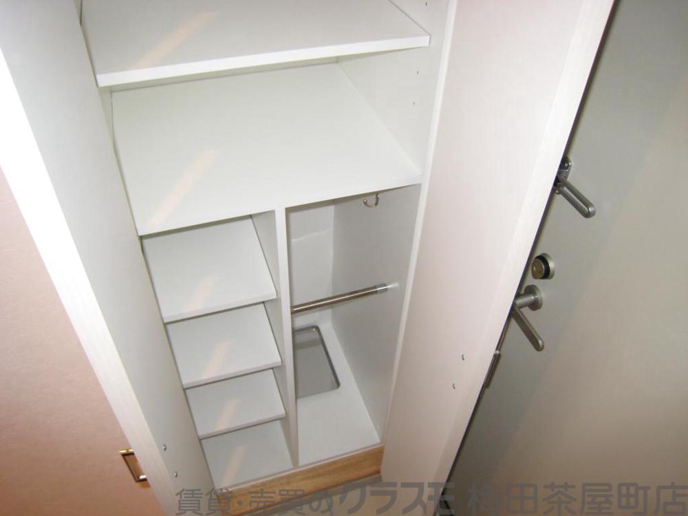 13/30 収納